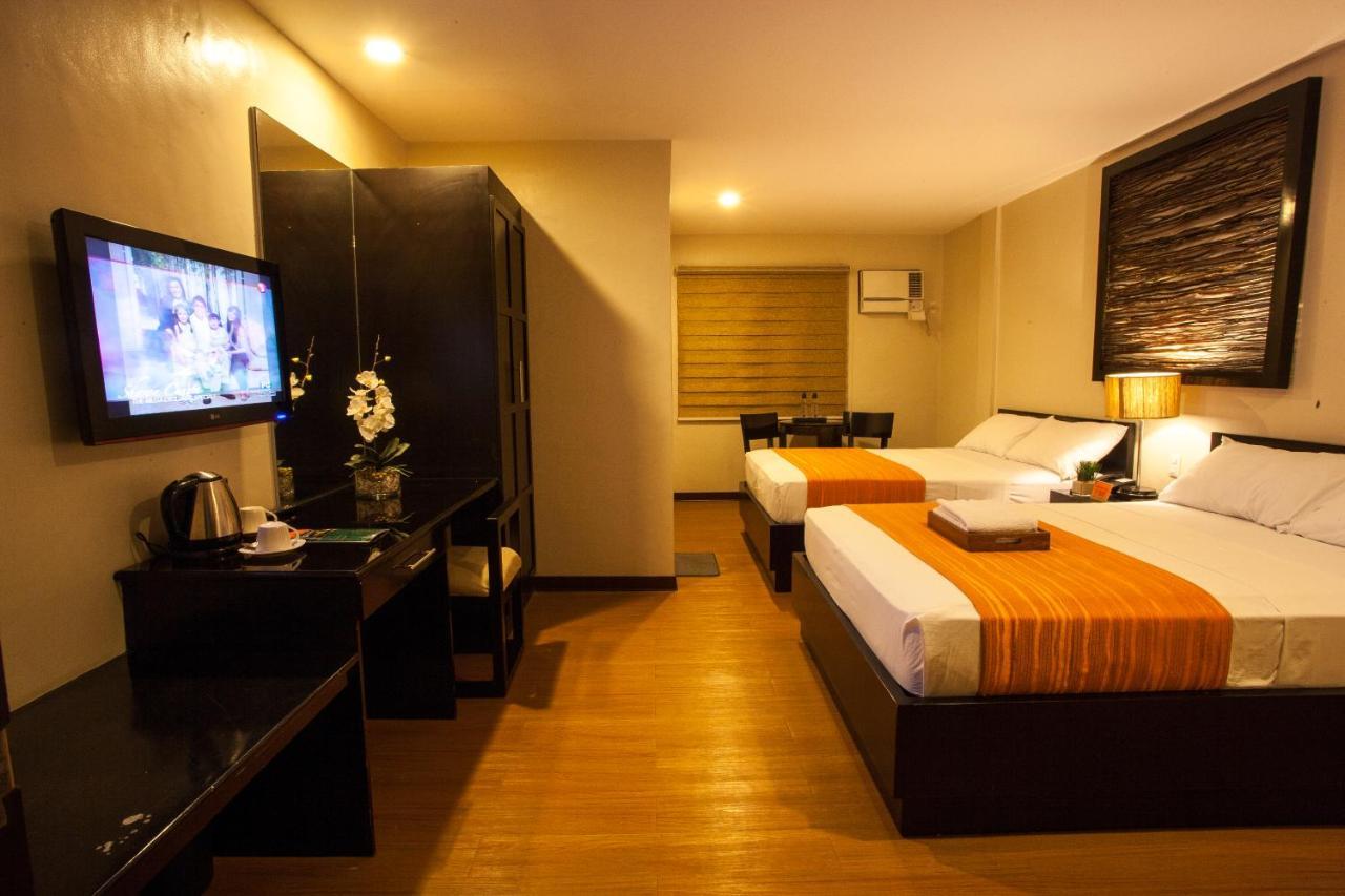 L Square Hotel Tarlac City Exterior foto